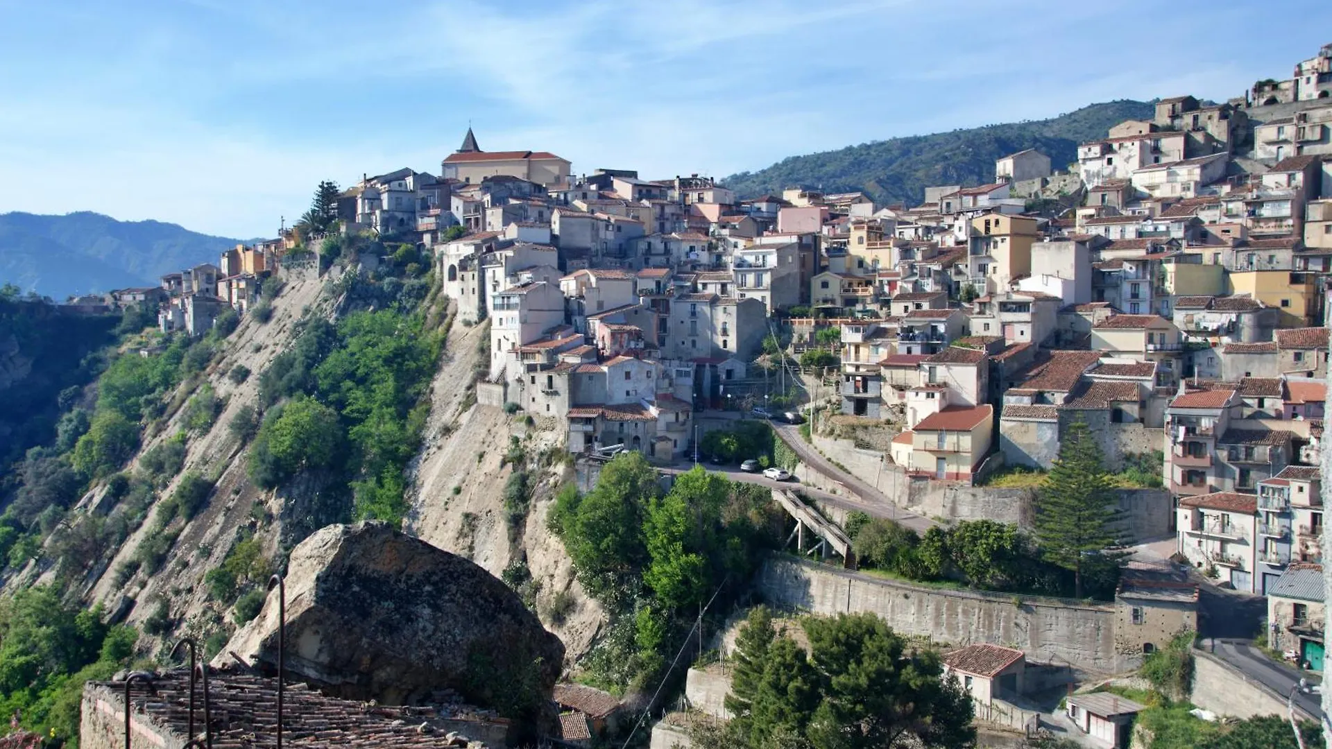 Homestay Vista Alcantara - Wellness Mountain-Top Retreat Motta Camastra Italy
